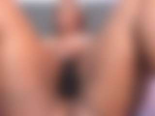 Adeleehottman's Live Sex Cam Show