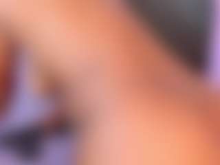 Adeleehottman's Live Sex Cam Show