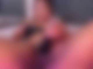 Adeleehottman's Live Sex Cam Show