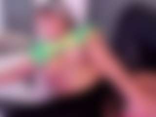Adeleehottman's Live Sex Cam Show