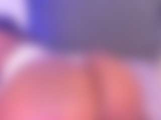 Adeleehottman's Live Sex Cam Show