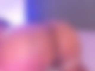 Adeleehottman's Live Sex Cam Show