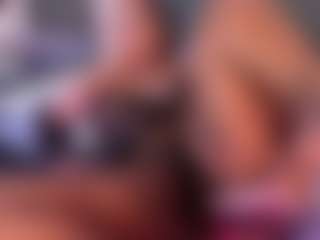 Adeleehottman's Live Sex Cam Show
