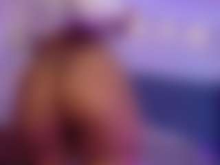 Adeleehottman's Live Sex Cam Show