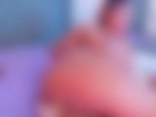 Live cam show with Adeleehottman - Thick on fapnchat