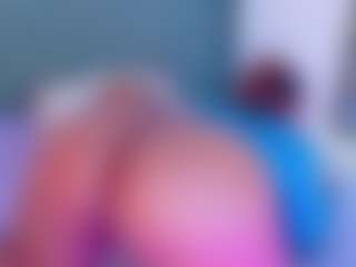 Adeleehottman's Live Sex Cam Show
