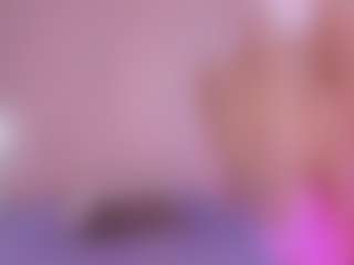 Live cam show with Adeleehottman - Twerk on TeamSkeetLive