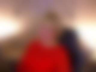 Live cam show with AmaraNightss - Blonde Hair MILF on SxyPornLive