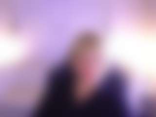 Live cam show with AmaraNightss - Middle Aged on TeamSkeetLive