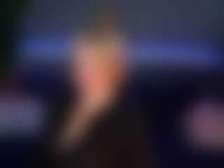 Live cam show with AmaraNightss - Middle Aged on Camming Site