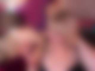 Live cam show with AmaraNightss - Blonde Hair Middle Aged on Camming Site
