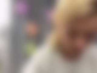 Live cam show with ColetteBasinski - Middle Aged on instabang