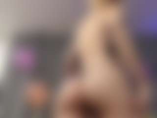 Live cam show with ColetteBasinski - Teen (18+) on TeamSkeetLive