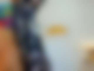 Live cam show with NicolleLexxy - Squirt on Instabang