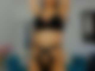 NicolleLexxy's Live Sex Cam Show
