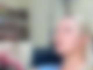 Live cam show with queenofthenighttt - Tease MILF on hrnylive.com