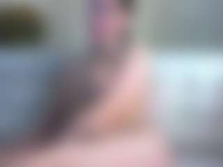 Live cam show with SuellenSchoonover - Sexydance on Big Tits