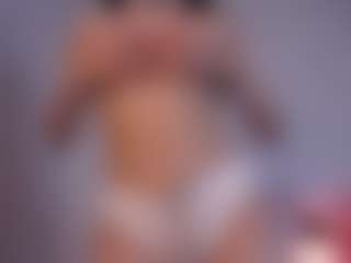 Live cam show with SuellenSchoonover - Small on Free Soda