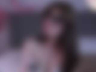 Live cam show with SuellenSchoonover - Oil on Camsoda