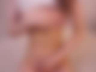 Live cam show with SuellenSchoonover - Big Nipples on Instabang