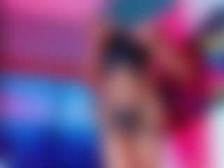 Live cam show with Andrea-Pop - Black Hair on StripNow