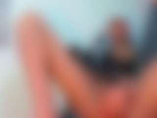 Live cam show with Andrea-Pop - White on Camsoda | colombia