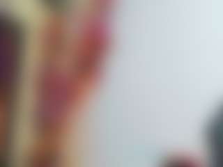 Live cam show with Andrea-Pop - Brown Eyes on xheatlive.com