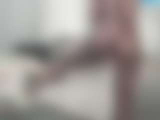 Live cam show with fantasydreamzz212nyc - Smoking on livesuperchat.net