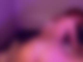 Live cam show with LolaXBambi - Green Eyes on Hubzter Live