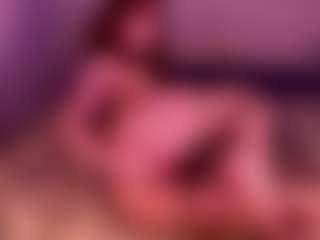 Live cam show with LolaXBambi - Red Hair on livesuperchat.net