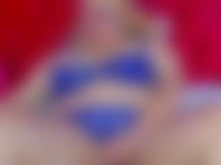 Live cam show with SunnyHoney - College Curvy on Camsoda