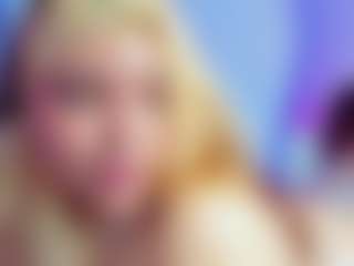 Live cam show with SunnyHoney - Squirt on LiveSexCams6