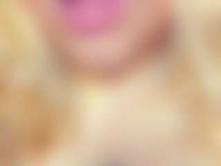 Live cam show with SunnyHoney - Big Tits Small Tits on Camsoda