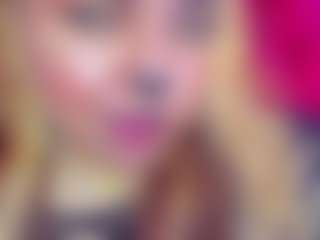 Live cam show with SunnyHoney - Spank on TeamSkeetLive