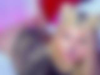 Live cam show with SunnyHoney - Athletic Tease on TeamSkeetLive
