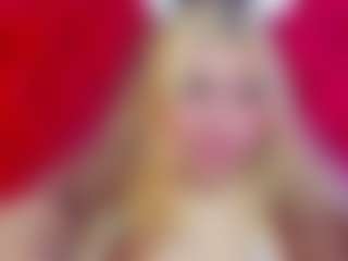 Live cam show with SunnyHoney - Athletic College on Camsoda