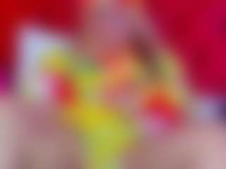 Live cam show with SunnyHoney - Shaved Pussy Brown Hair on Cam Slut