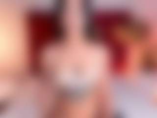 AriadnnaHolt's Live Sex Cam Show