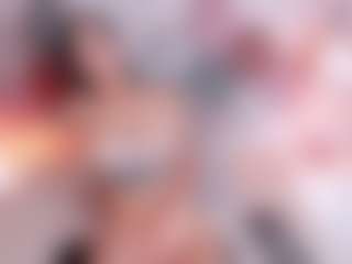 Live cam show with AriadnnaHolt - Joi on StripNow