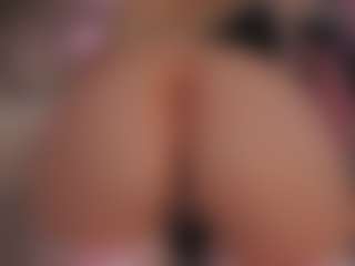 Live cam show with Chloe-Vibe - Nipple Piercings on madthumbs