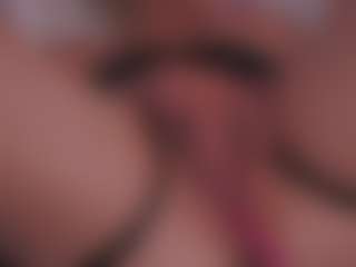 Chloe-Vibe's Live Sex Cam Show