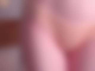 Live cam show with DarlenaVanaller - Spanking on xfollow cams