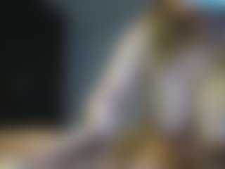 Spettacolo in cam dal vivo con EroticCol - Tease su Camsoda