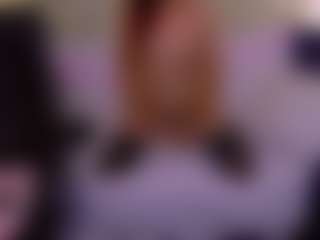 FireFoxxxxy MILF webcam performer live streaming