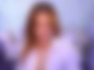 Live cam show with FireFoxxxxy - Middle Aged on SpunkLive