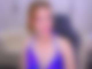 Live cam show with FireFoxxxxy - Red Hair Amateur on AdultVida.com