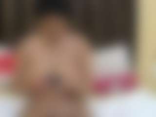hotbabe35's Live Sex Cam Show