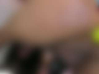 Live cam show with LaColorinaa - Brown Eyes on Uber Horny