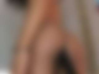 Live cam show with LaColorinaa - Orgasm on Camsoda