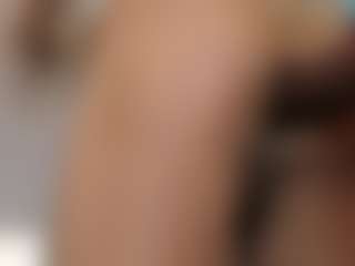 Live cam show with LaColorinaa - Lean on xheatlive.com